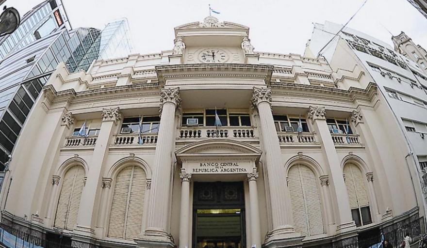 El Banco Central de Argentina redujo la tasa de interés a un 40% anual tras la inflación de abril