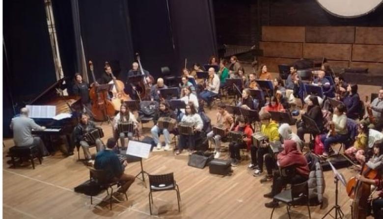 Último ensayo en Tucumán de la Orquesta de la Escuela de Música municipal