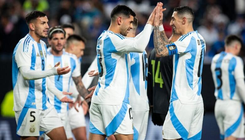 La Selección Argentina se enfrenta a Ecuador en busca de las semifinales